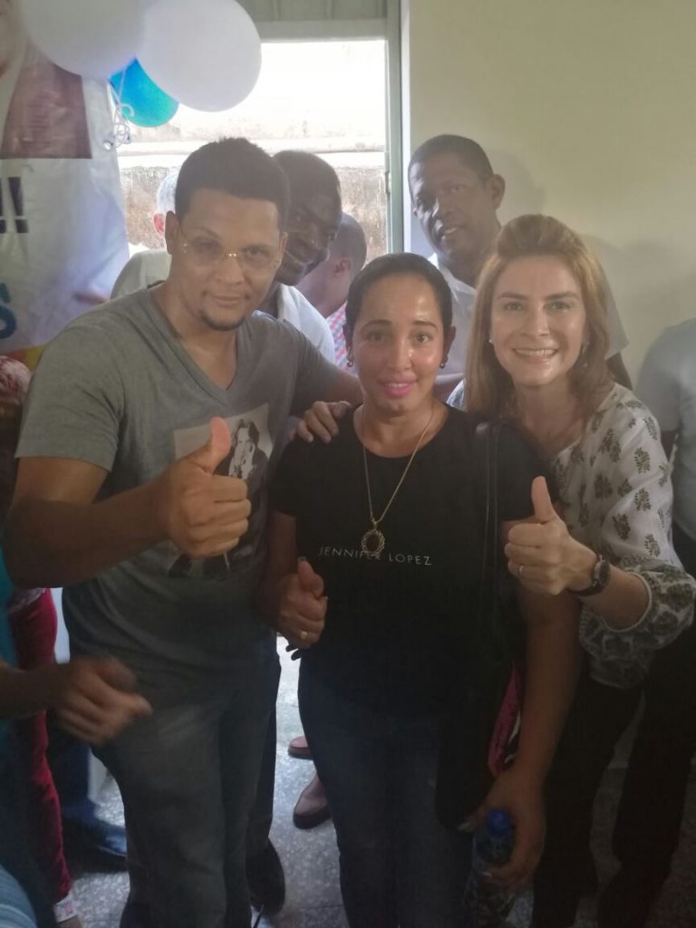 thumbnail_CarolinamejiareciberespaldoSP