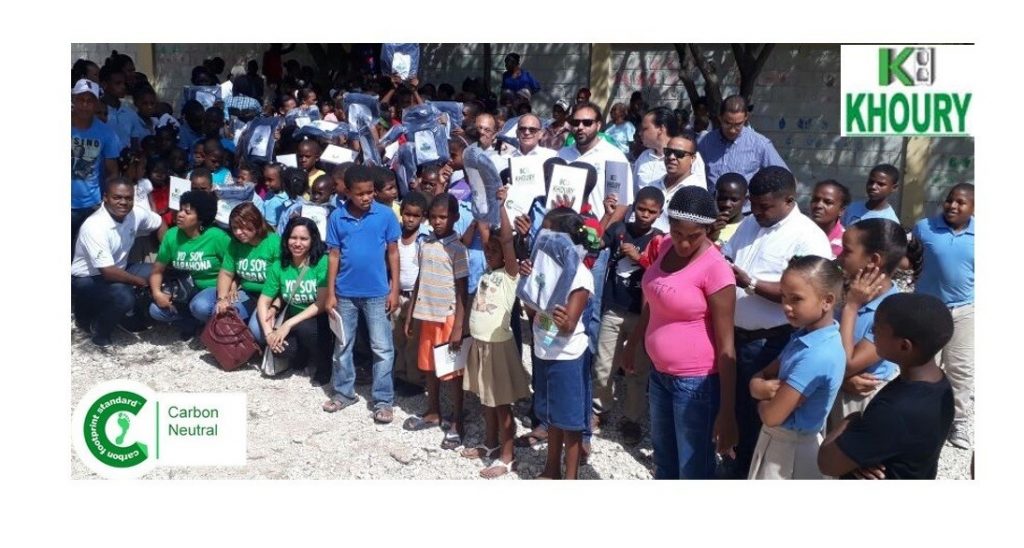 thumbnail_Entrega de utiles escolares