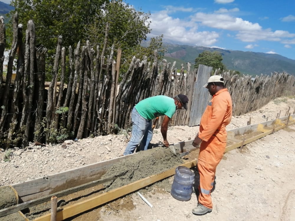 Alcaldía El Limón inicia construcción dos mil metros de contenes 1