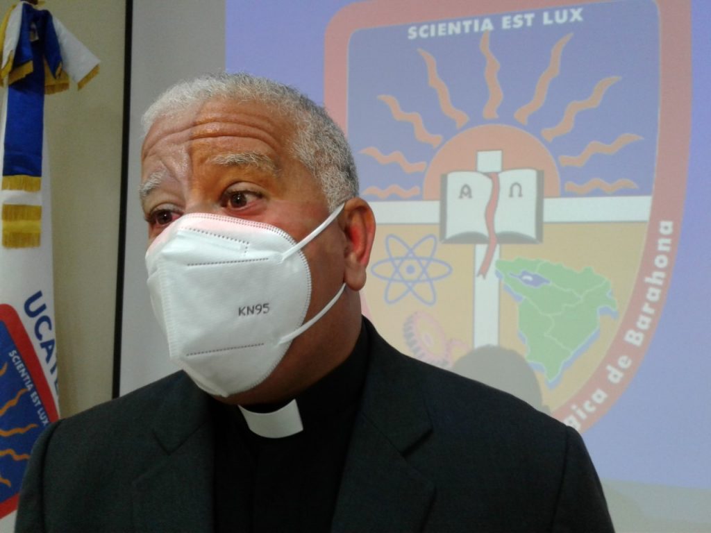 Obispo de Barahona dice es preocupante altos niveles desempleos a pesar de visita de Abinader a la región