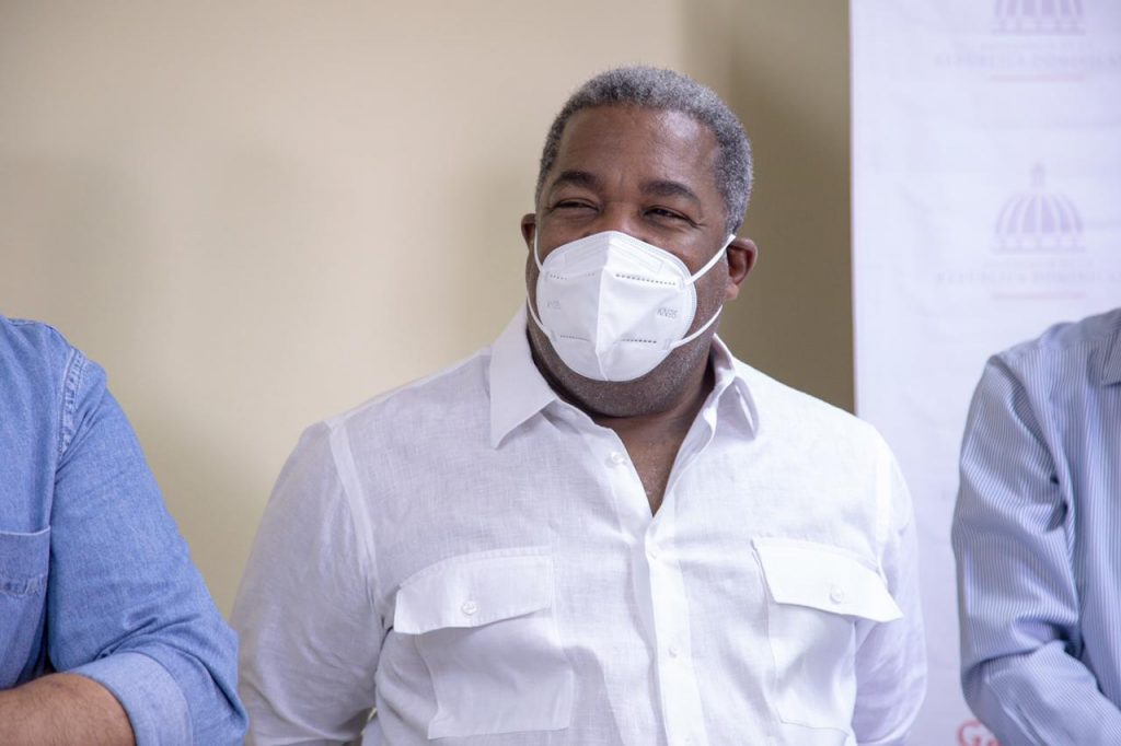 thumbnail_1-Coordinador del Gabinete de Política Social Tony Peña