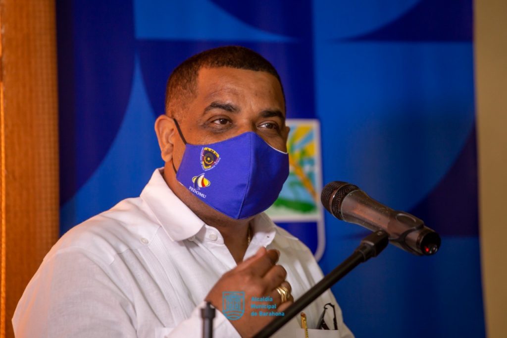 thumbnail_Lic. Mictor Fernández, Alcalde de Barahona