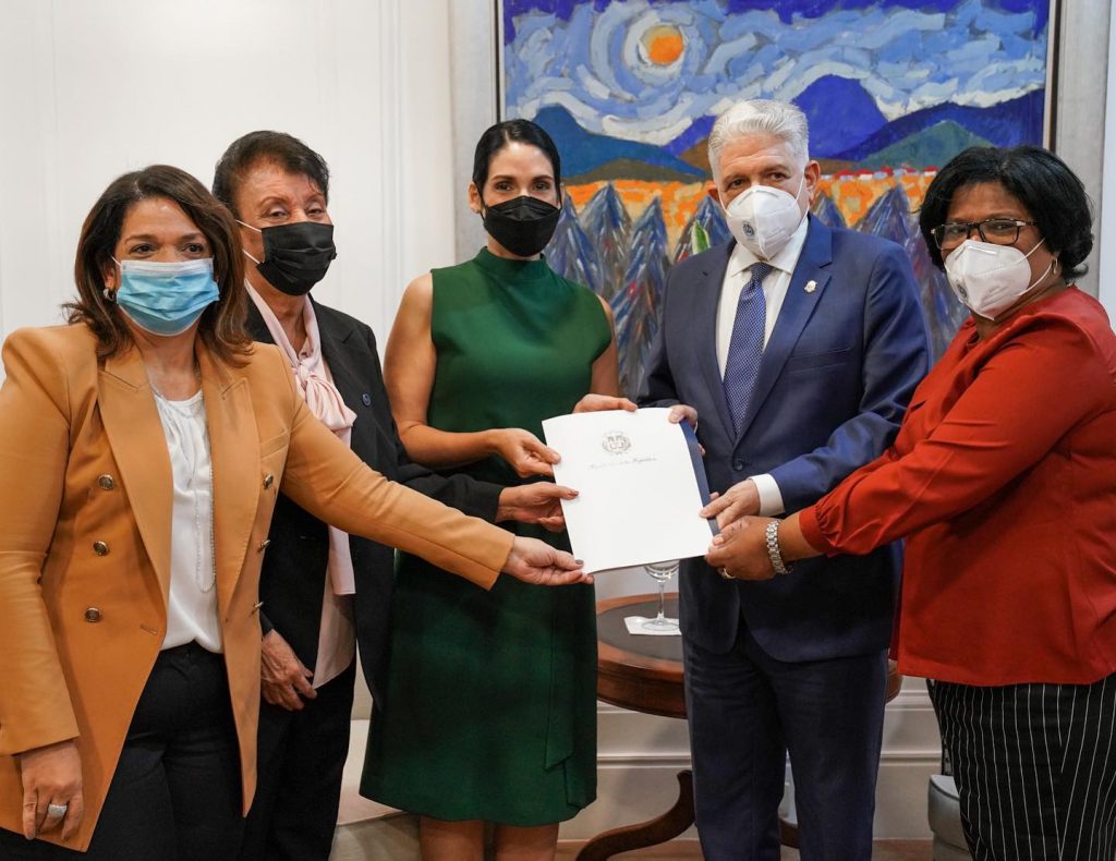 251462088_401085568382667_1163799593455036768_n