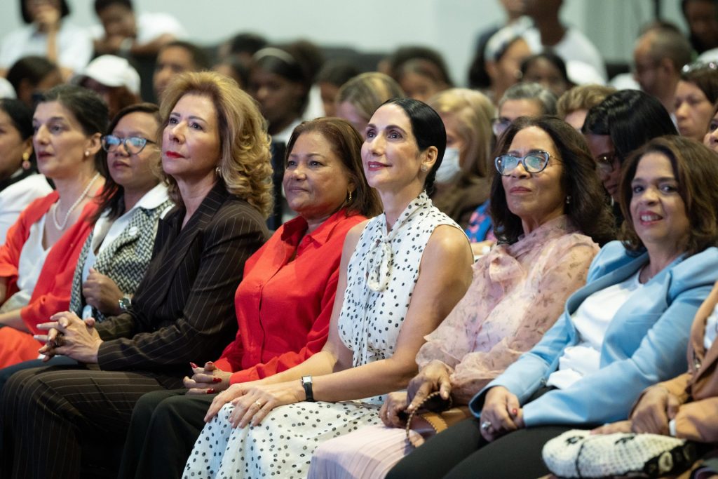 thumbnail_Sur Futuro, Plan Internacional República Dominicana y Unicef destacan acciones del GANA y Conani