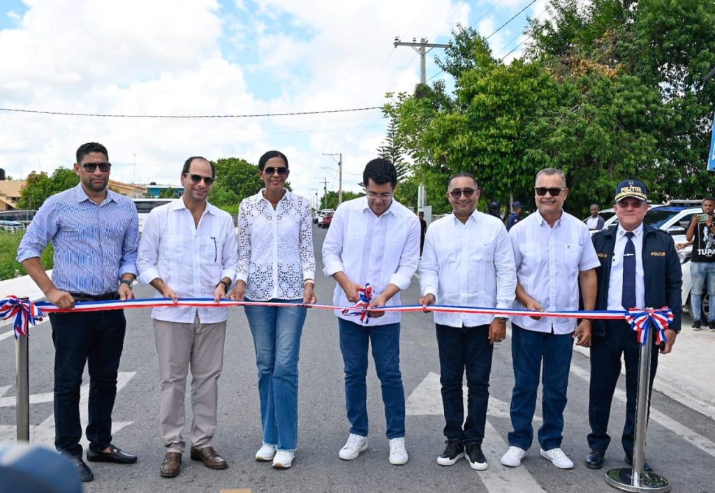 Inauguaración calle Pastor Dominguez