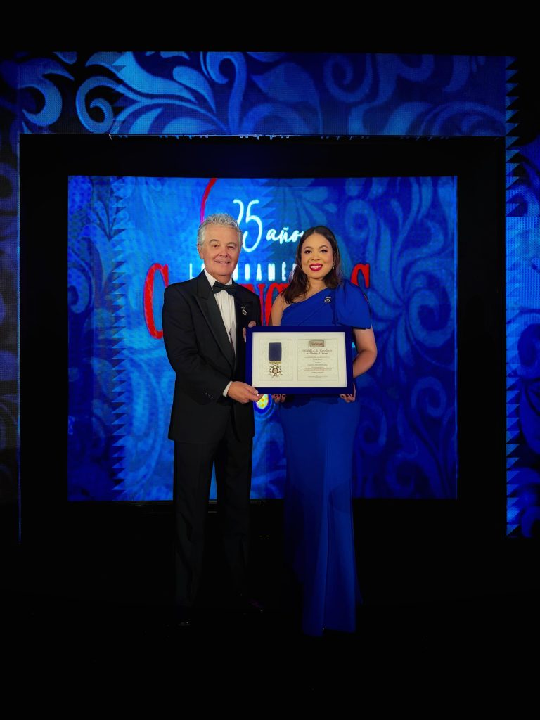 Fernando Copeán, director general Latinoamérica Convenciones y Carolina Pérez, directora Oficina Promoción Turística de República Dominicana en México