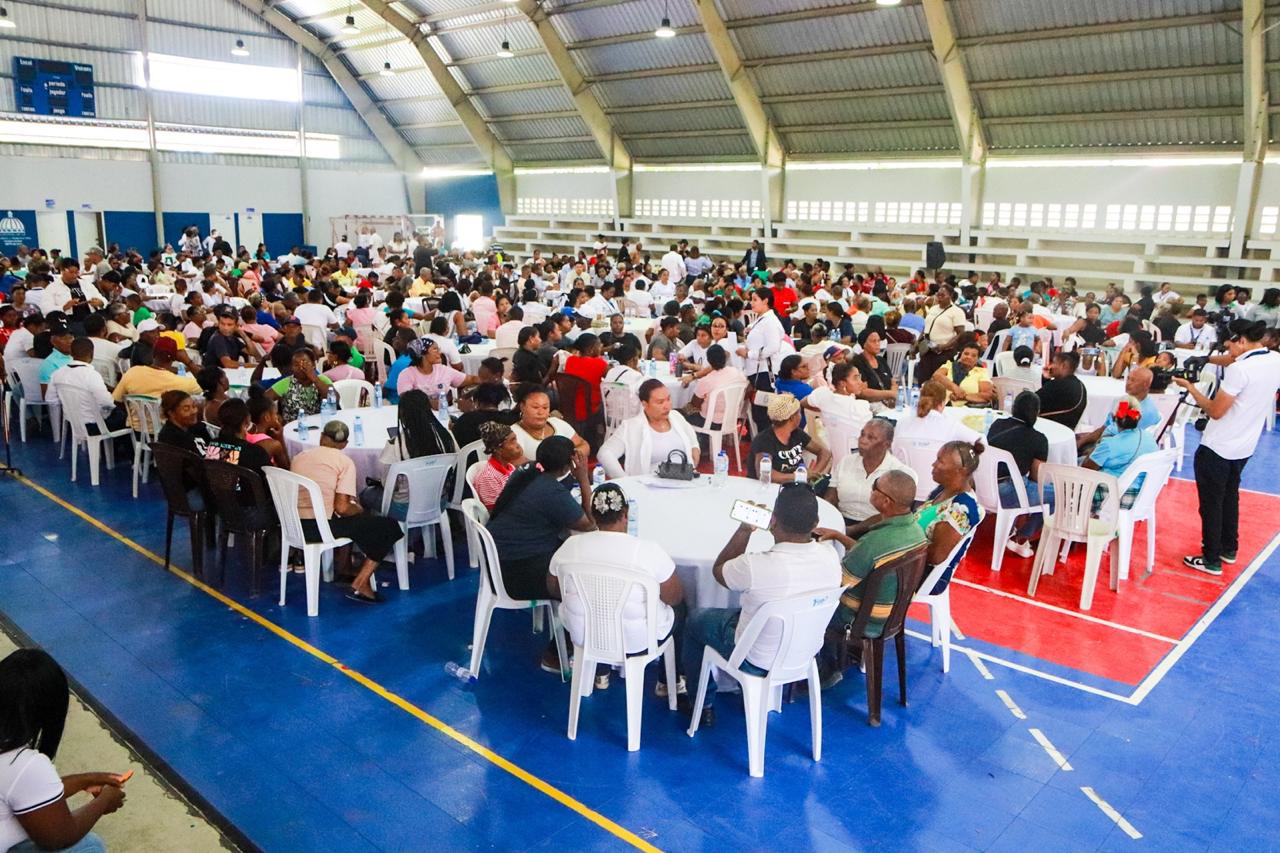 Más de 31 mil familias reciben protección social de Supérate en las provincias Independencia y Bahoruco.-