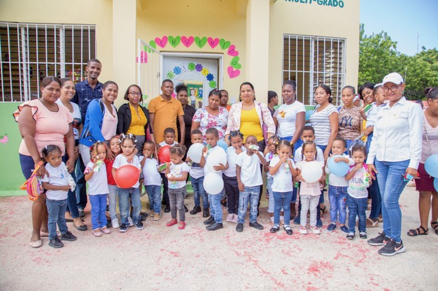 Fundación Central Barahona impulsa desarrollo de la niñez en el sur con programa de escuelitas comunitarias.-