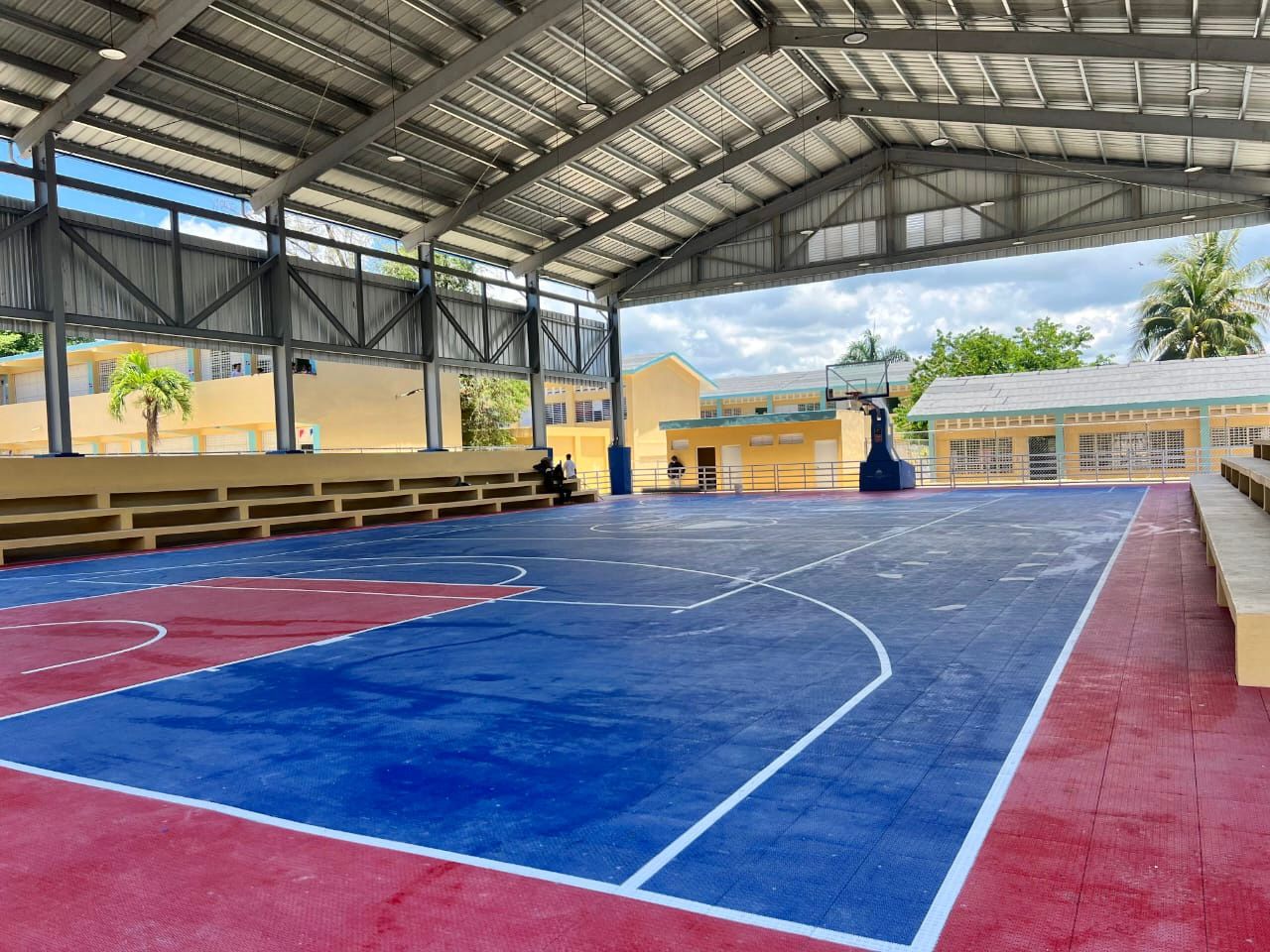 Infraestructura Escolar tiene listos 3 nuevos techados deportivos-escolares que serán entregados por el presidente Abinader