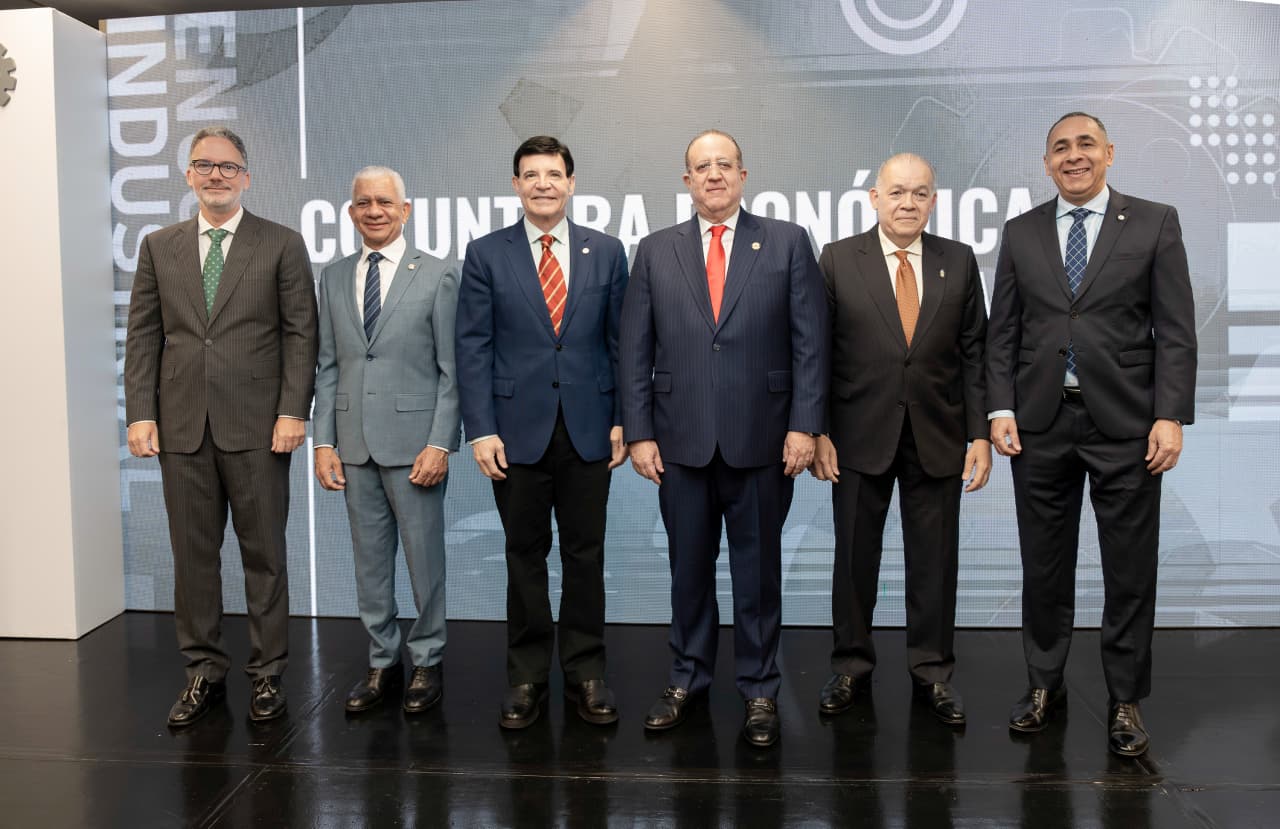 "Gobierno enfrenta crisis con responsabilidad fiscal y sensibilidad social”