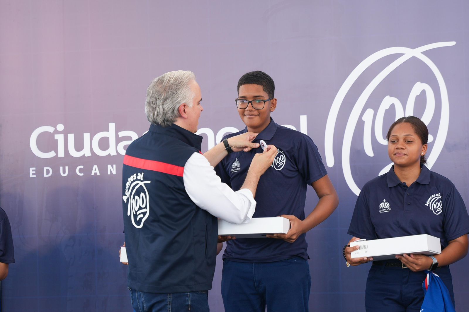 Luis Miguel De Camps lidera misión de Agentes al 100 “Defensores de la Democracia”