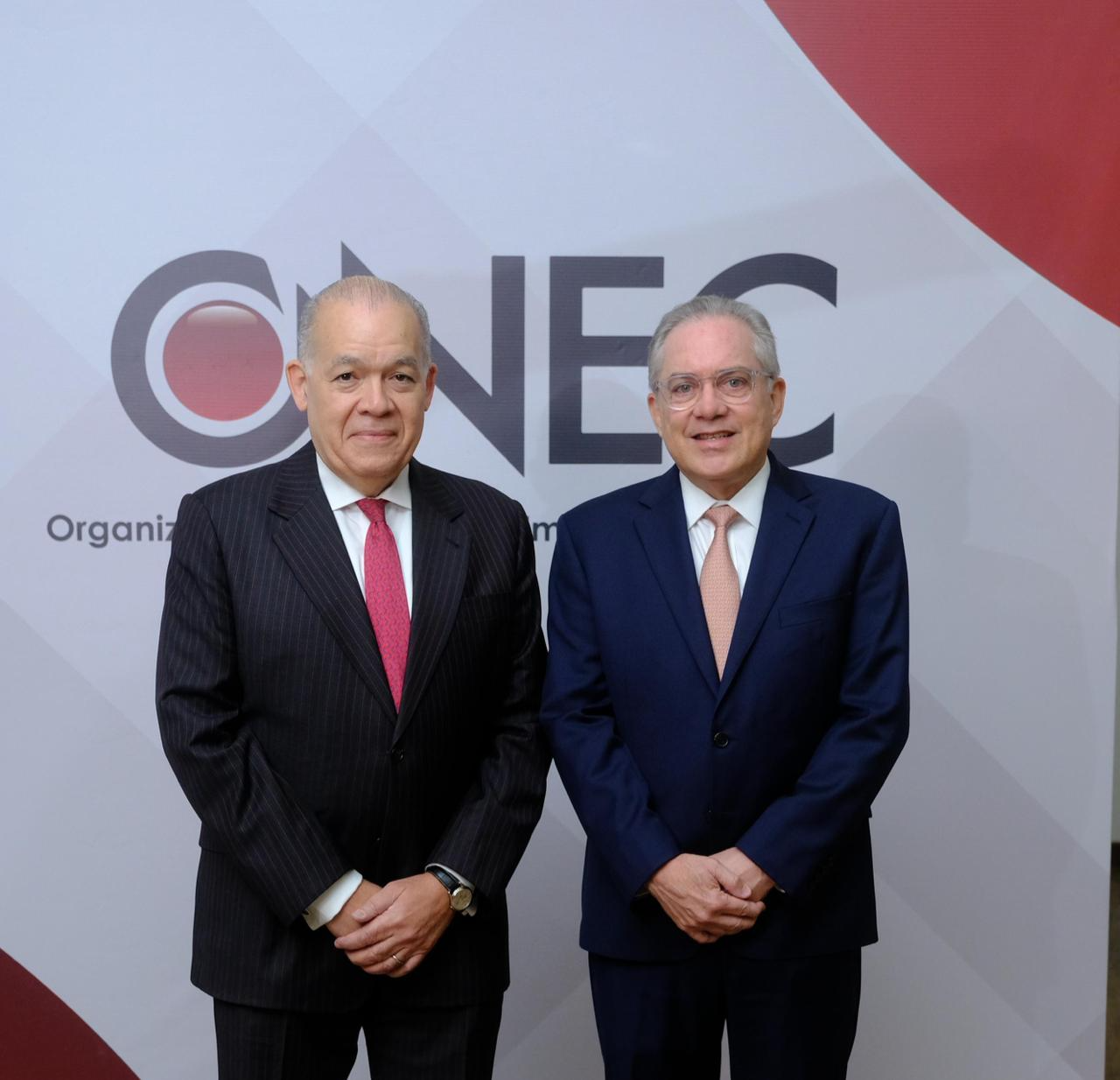 DGII plantea ante ONEC una visión estratégica del comercio centrada en competitividad y formalización