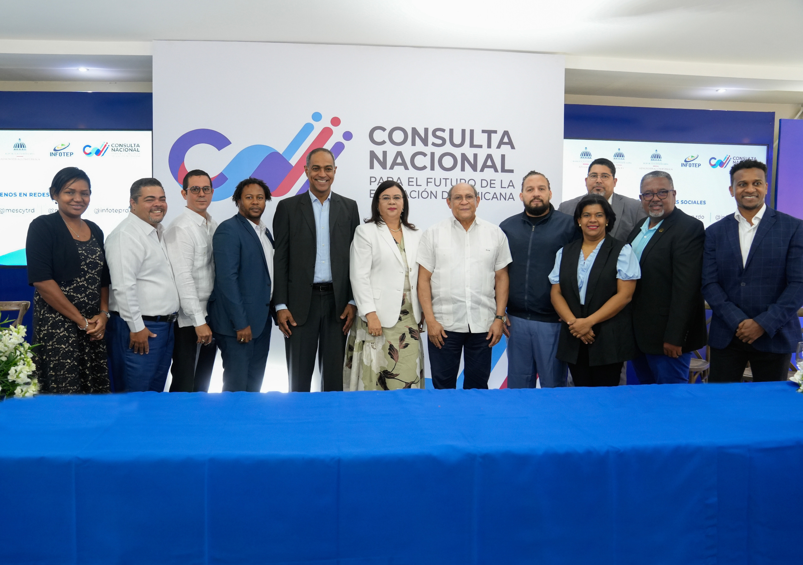 Medios digitales conocen ejes que impulsan la transformación educativa en República Dominicana