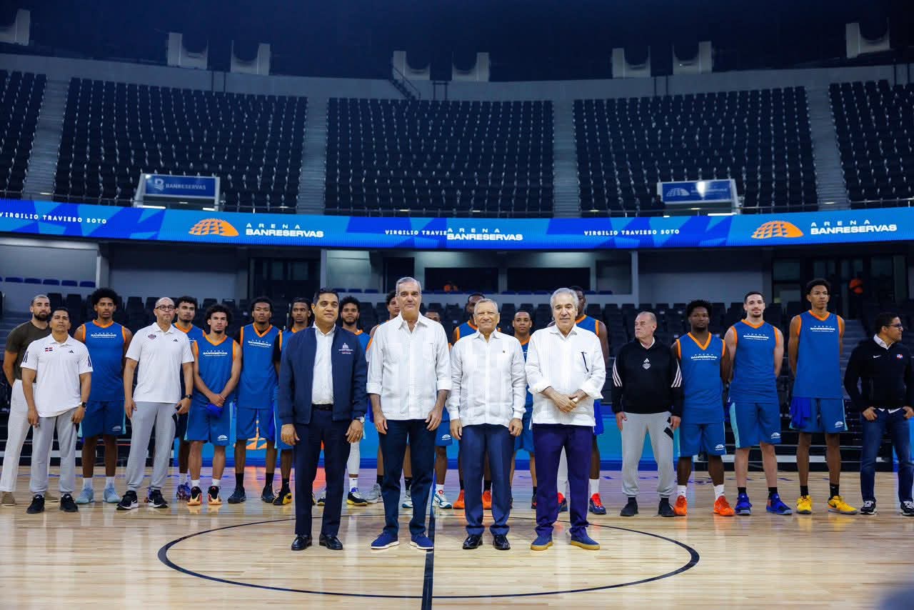 Presidente Abinader inaugura la remodelada Arena Banreservas Virgilio Travieso Soto.
