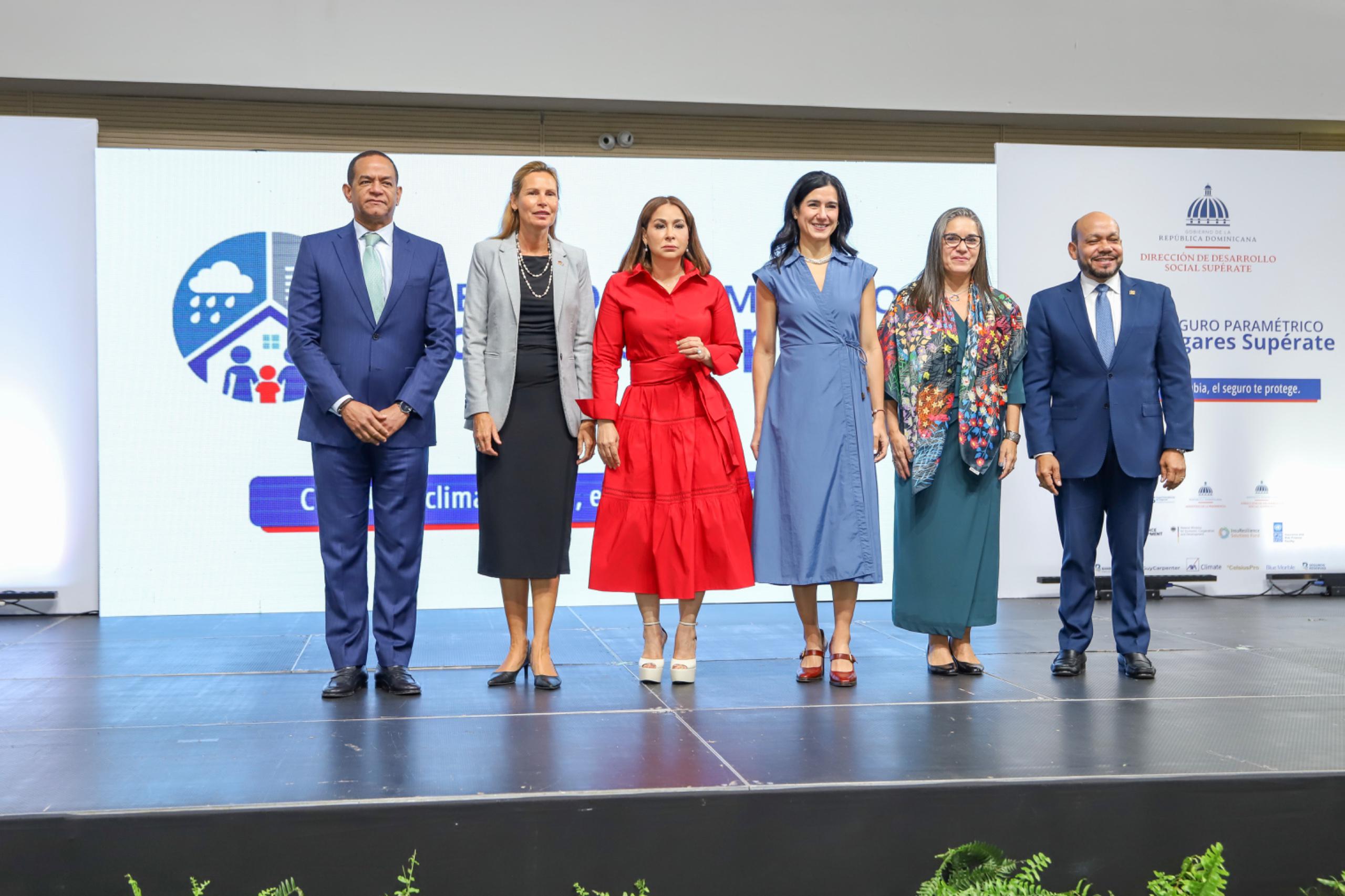 Gobierno, PNUD y Alemania presentan proyecto seguros paramétricos para proteger hogares Supérate ante fuertes lluvias y huracanes