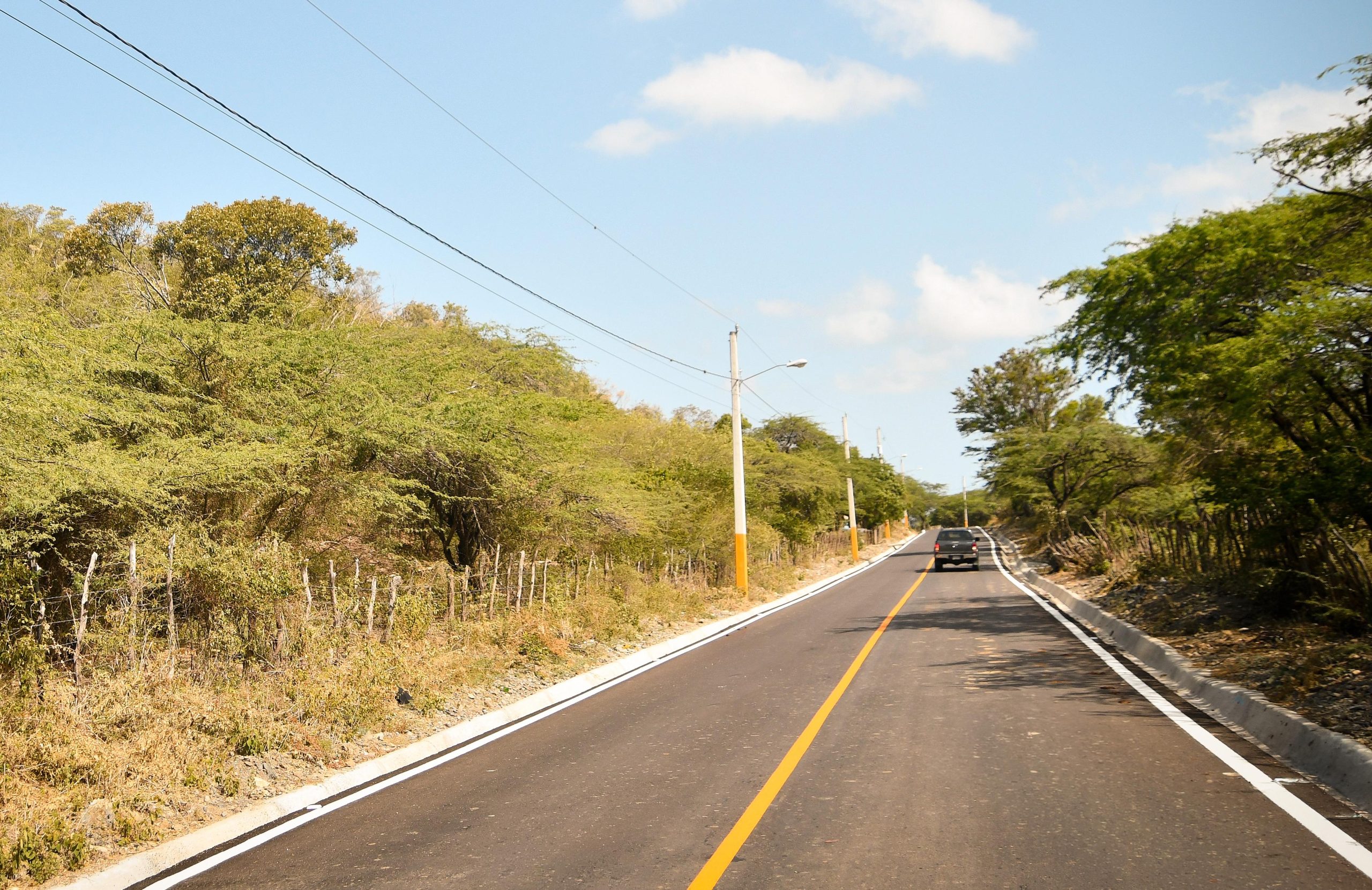 Tras 60 años de espera, presidente Abinader inaugura la carretera Hatillo Palma.
