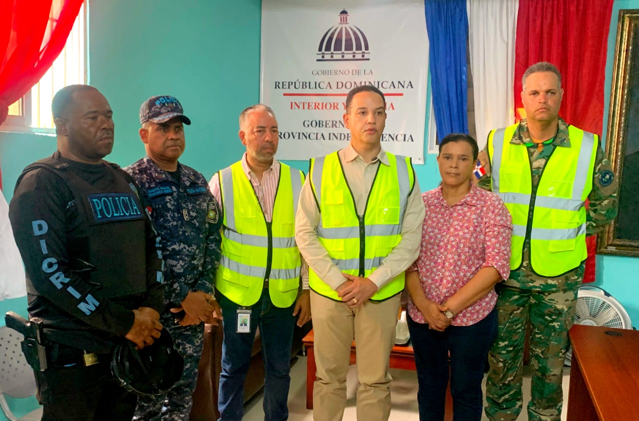 Vicepresidente Ejecutivo de la ETED supervisa en Jimaní los trabajos para restablecer el servicio eléctrico