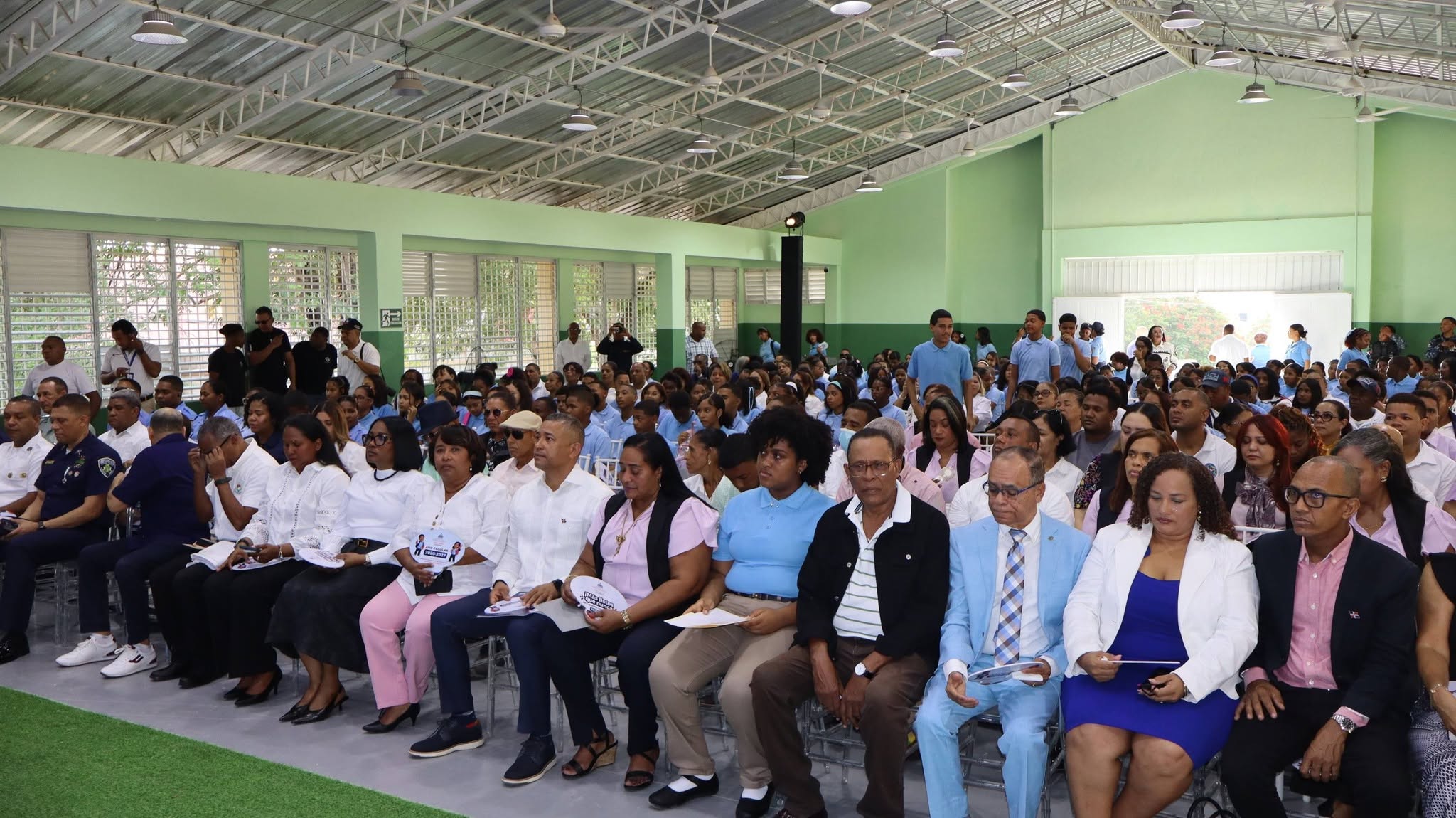 Con masiva participación Barahona lanza Inicio año Escolar 2026-2027.