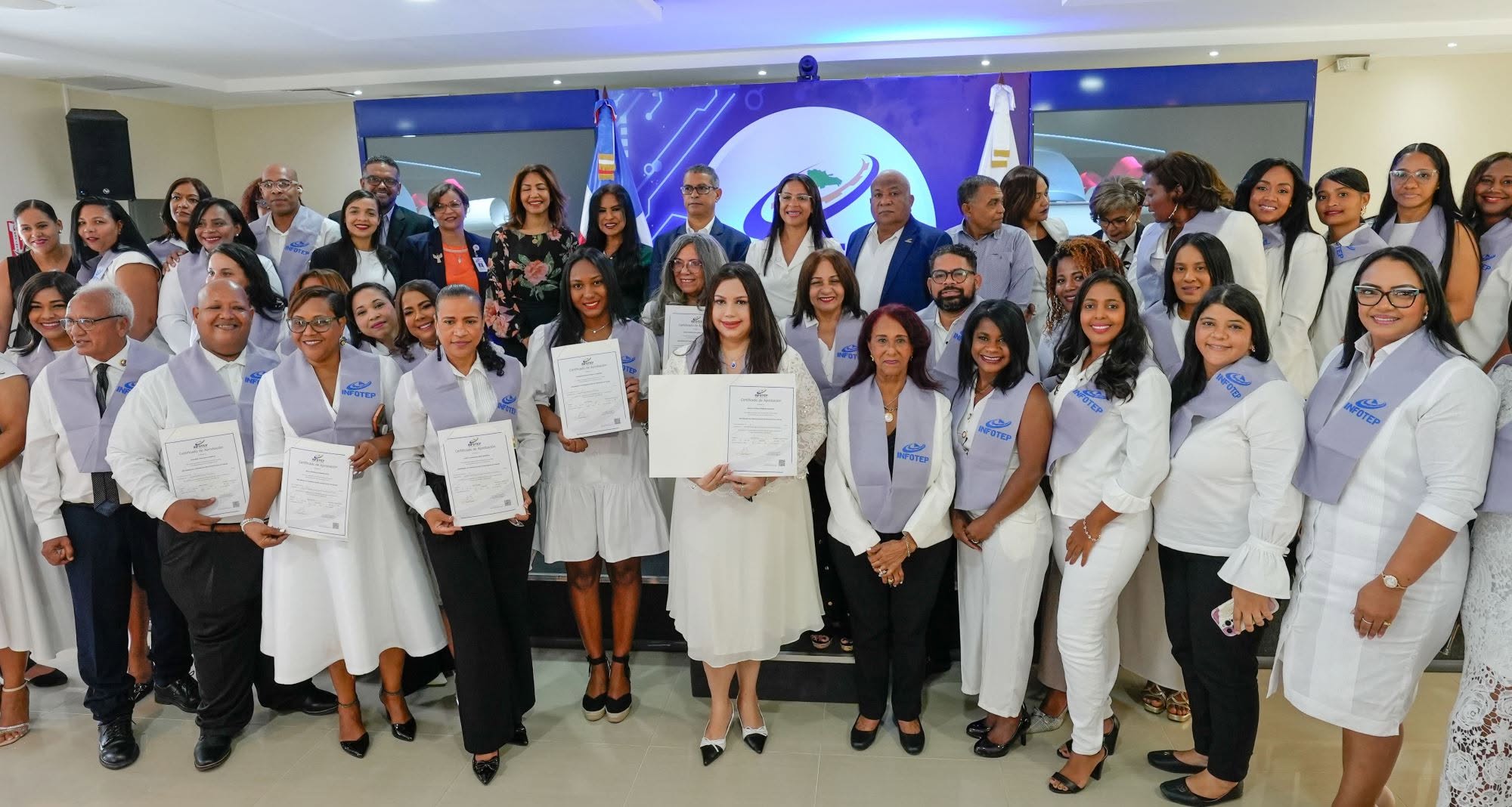 Certifican a 65 periodistas formados en Comunicación Estratégica en Salud