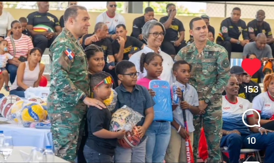 Asociación de Esposas de Oficiales del Ejército lanza el programa “Formación Deportiva ERD” junto a inmortales del deporte.