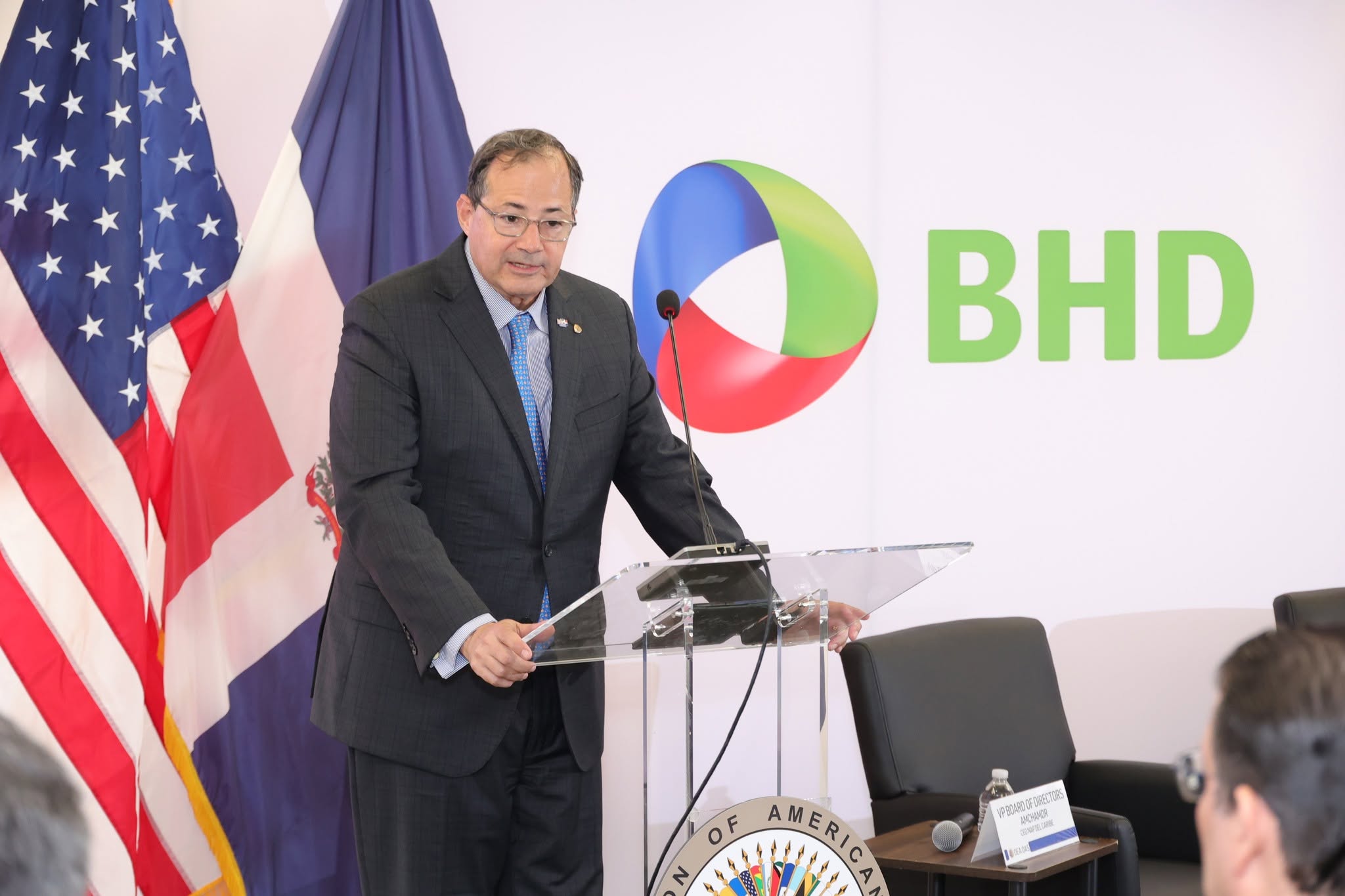 BHD patrocina conferencia sobre IA y mipymes en la Semana Dominicana en los Estados Unidos.