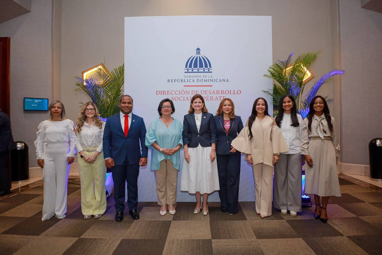 Raquel Peña destaca reducción de la pobreza en República Dominicana y llama a fortalecer las oportunidades para las familias