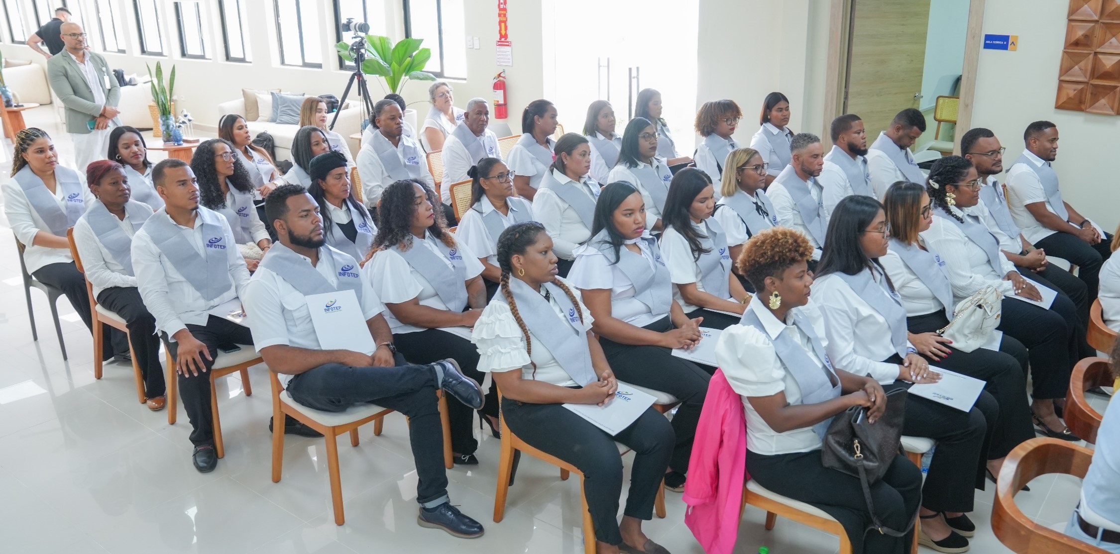 Escuela Guarocuya del INFOTEP ha capacitado a 988 participantes en Barahona desde agosto