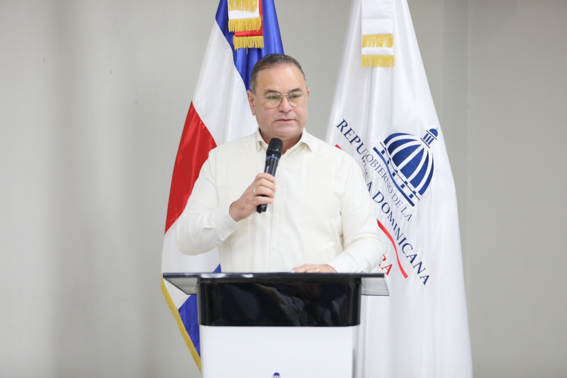 Ministro de Agricultura afirma derogación de decreto no significa abandono al sector arrocero